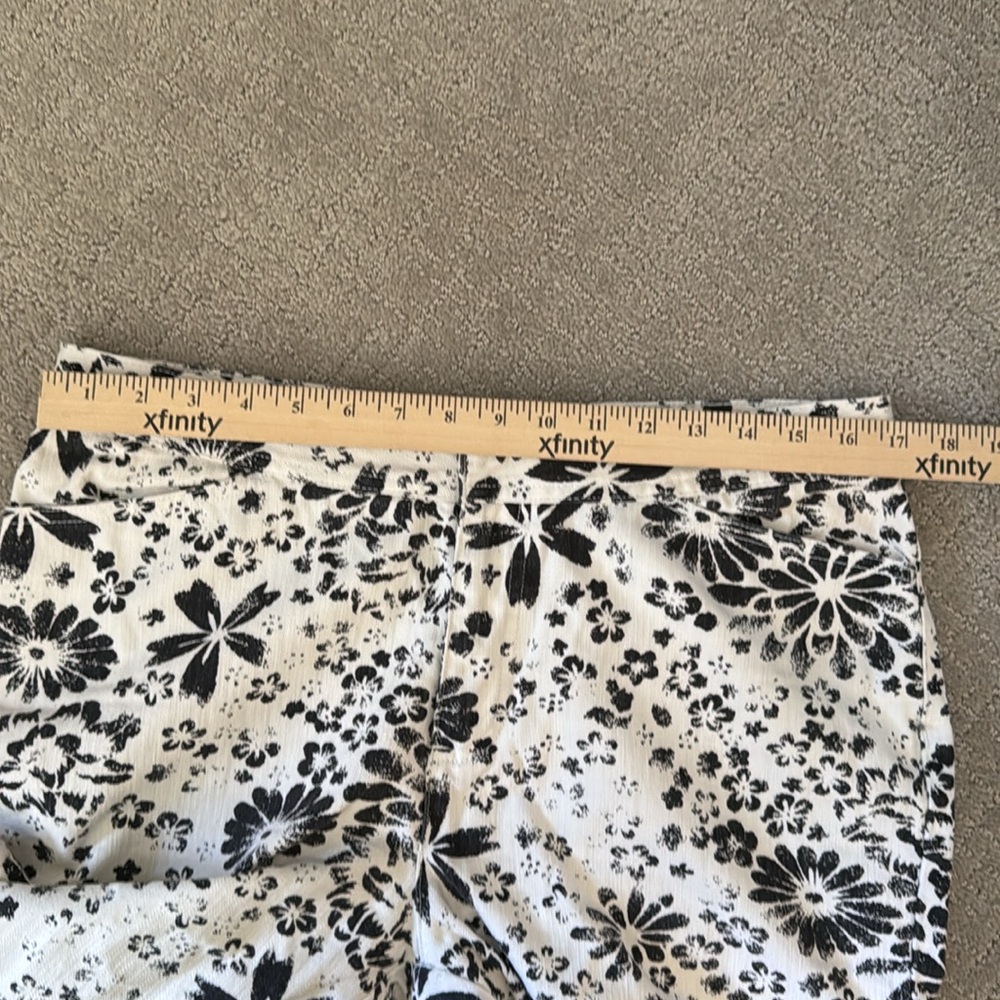 Calvin Klein Floral ankle jeans - Picture 9 of 10